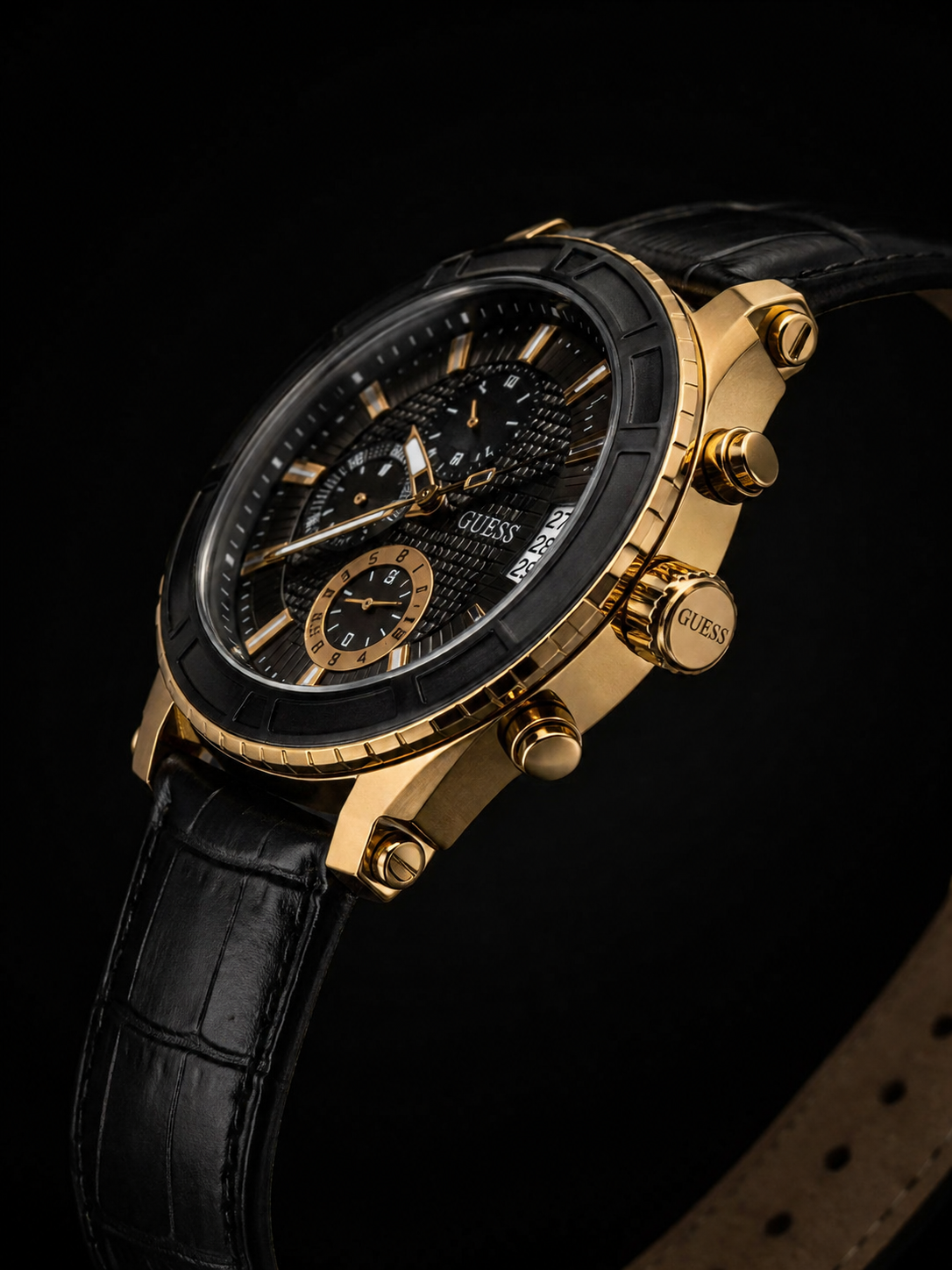 Guess Fleet Chronograph Gold-Tone with Black Textured Dial and Leather Strap Original